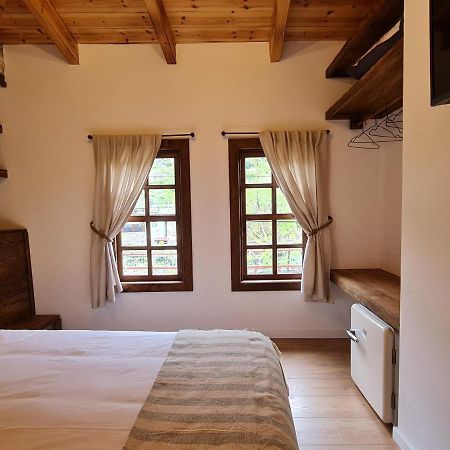 N'Gorice Hotel Berat Exterior photo