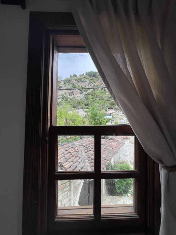 N'Gorice Hotel Berat Exterior photo