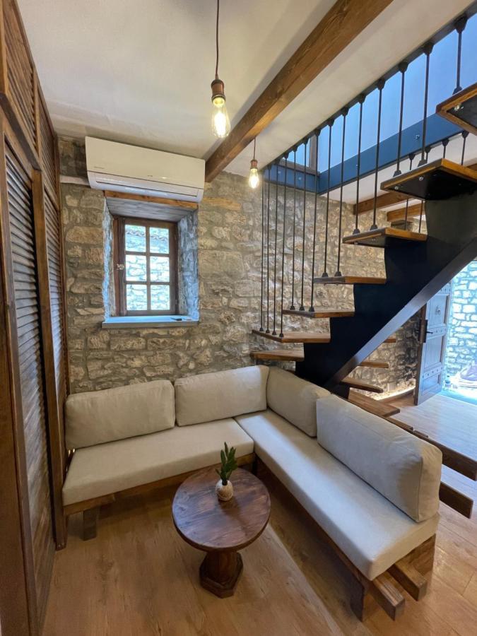 N'Gorice Hotel Berat Exterior photo