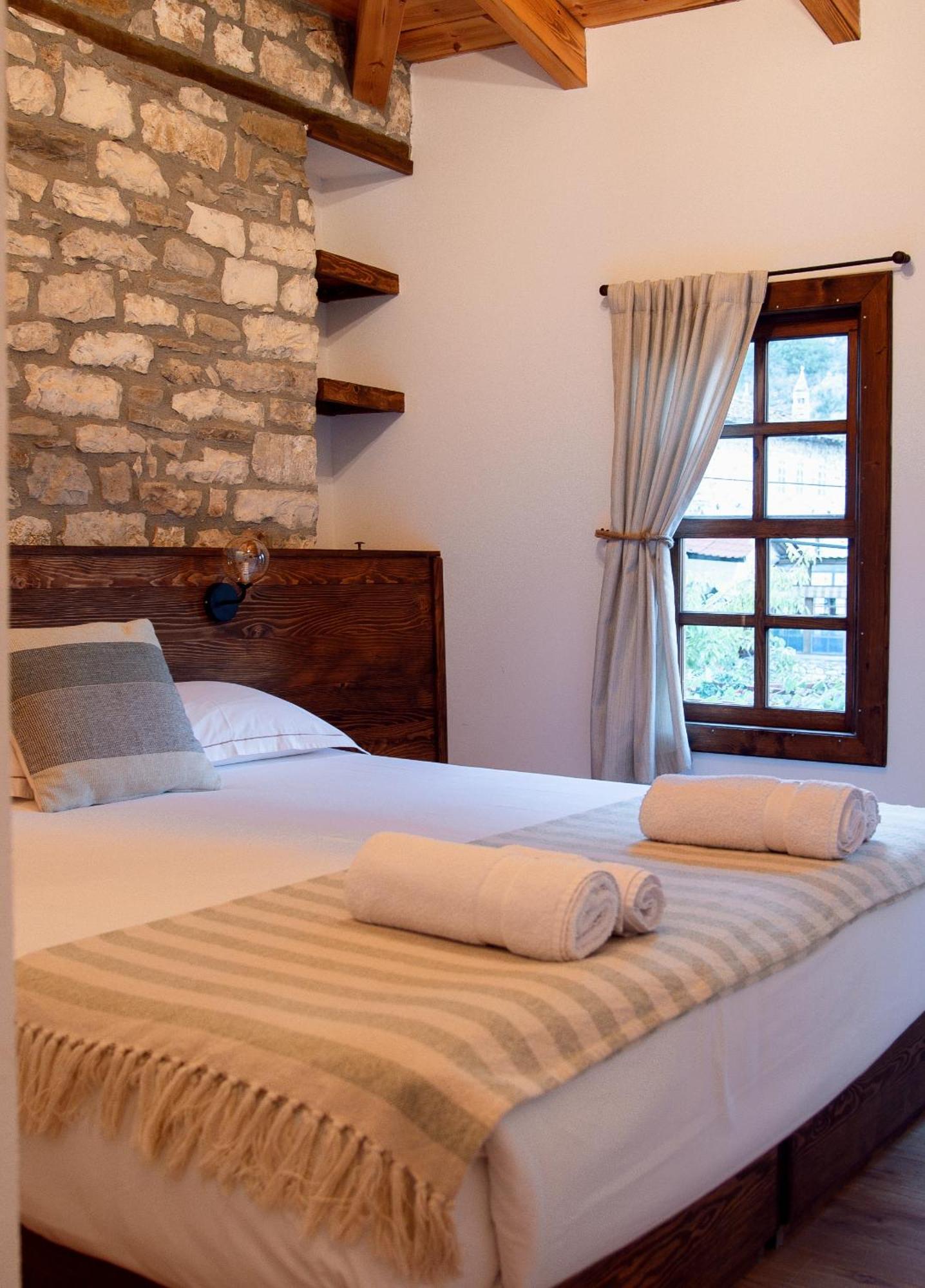 N'Gorice Hotel Berat Exterior photo